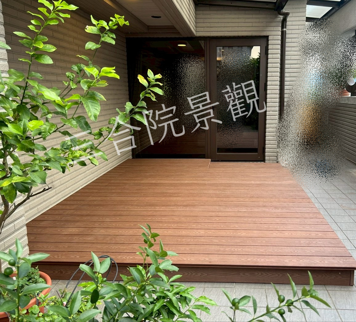 2025年8月 新北市 露台景觀 塑木地板